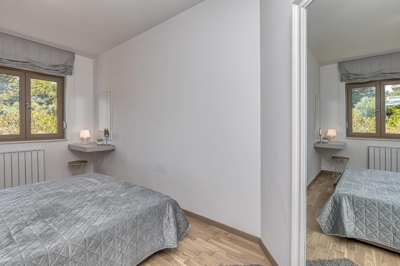 Apartment Stoja Pula Luaran gambar